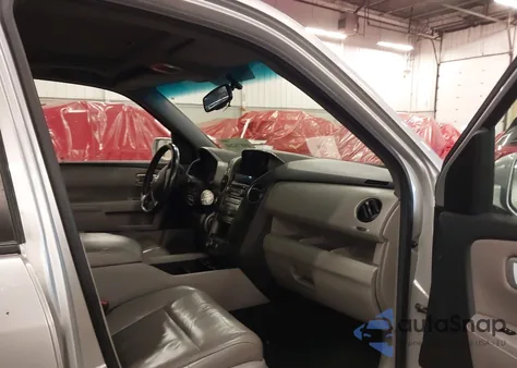 2012 Honda Pilot Touring из США, поврежденный, VIN 5FNYF4H99CB028588